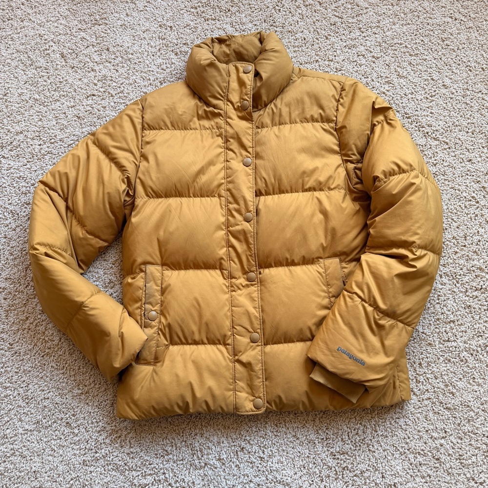 Patagonia Women's Silent Down Puffer Jacket XS